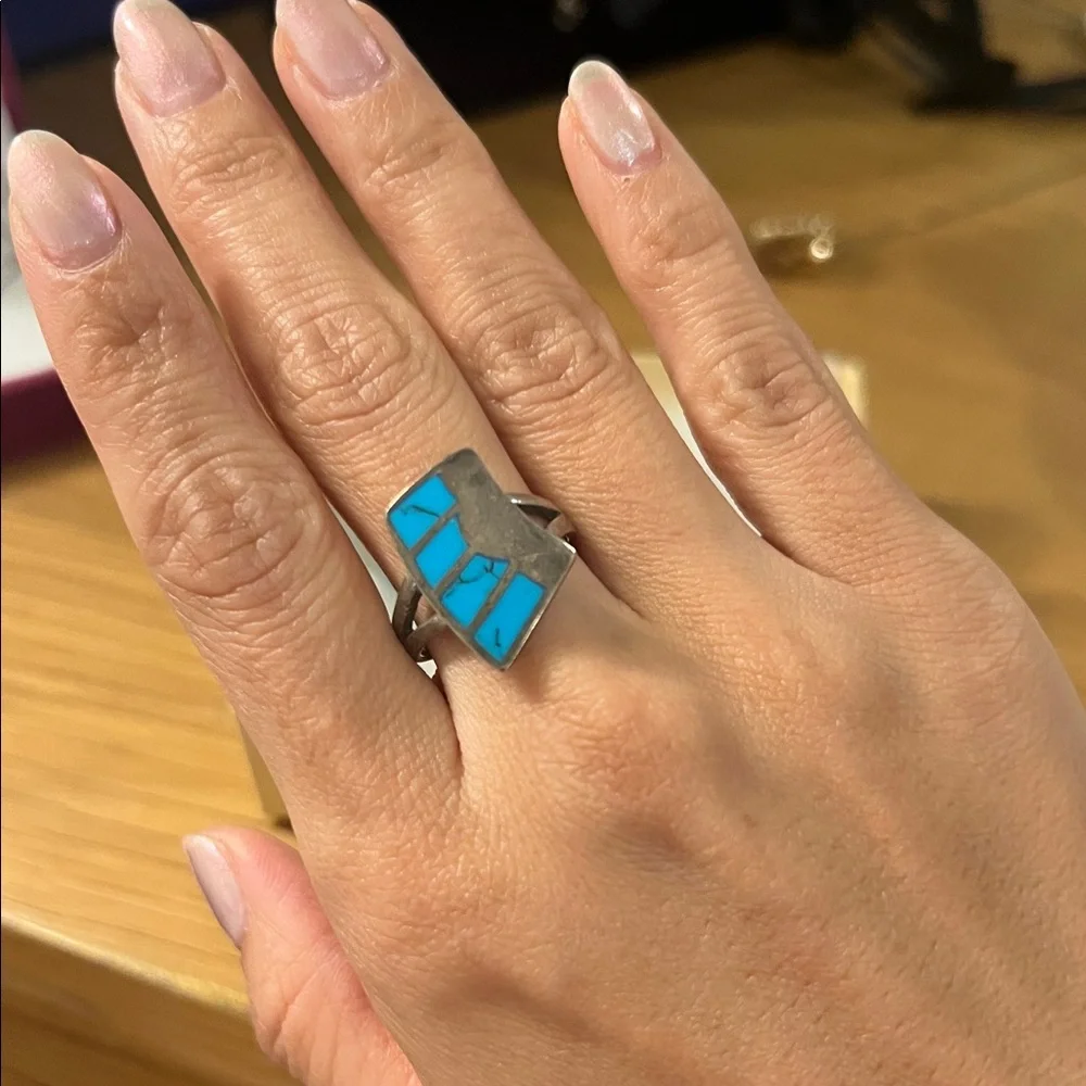 Silver and Turquoise Jewelry Set - Picture 2 of 5